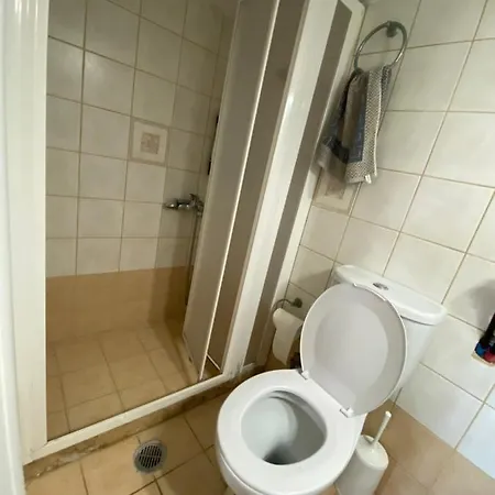 Lakis Barbajonn's Stone House * Foutia