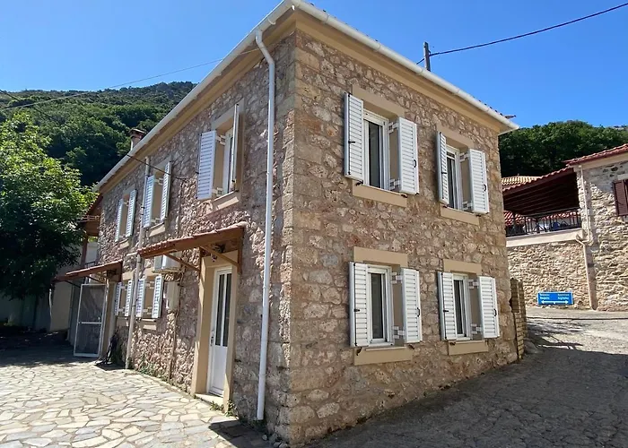 Lakis Barbajonn's Stone House アパート Foútia